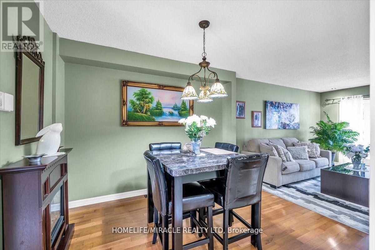 56 Fairmeadow Place, Whitby, Ontario  L1N 8W4 - Photo 7 - E12659650