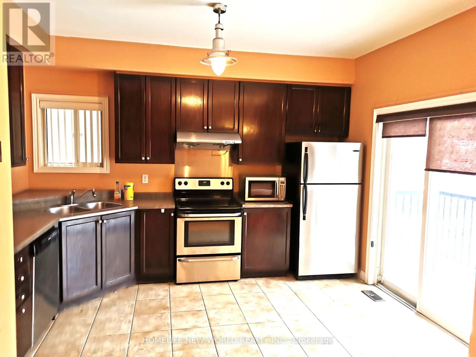 31 Moraine Drive, Vaughan, Ontario  L4H 2E3 - Photo 6 - N12659616