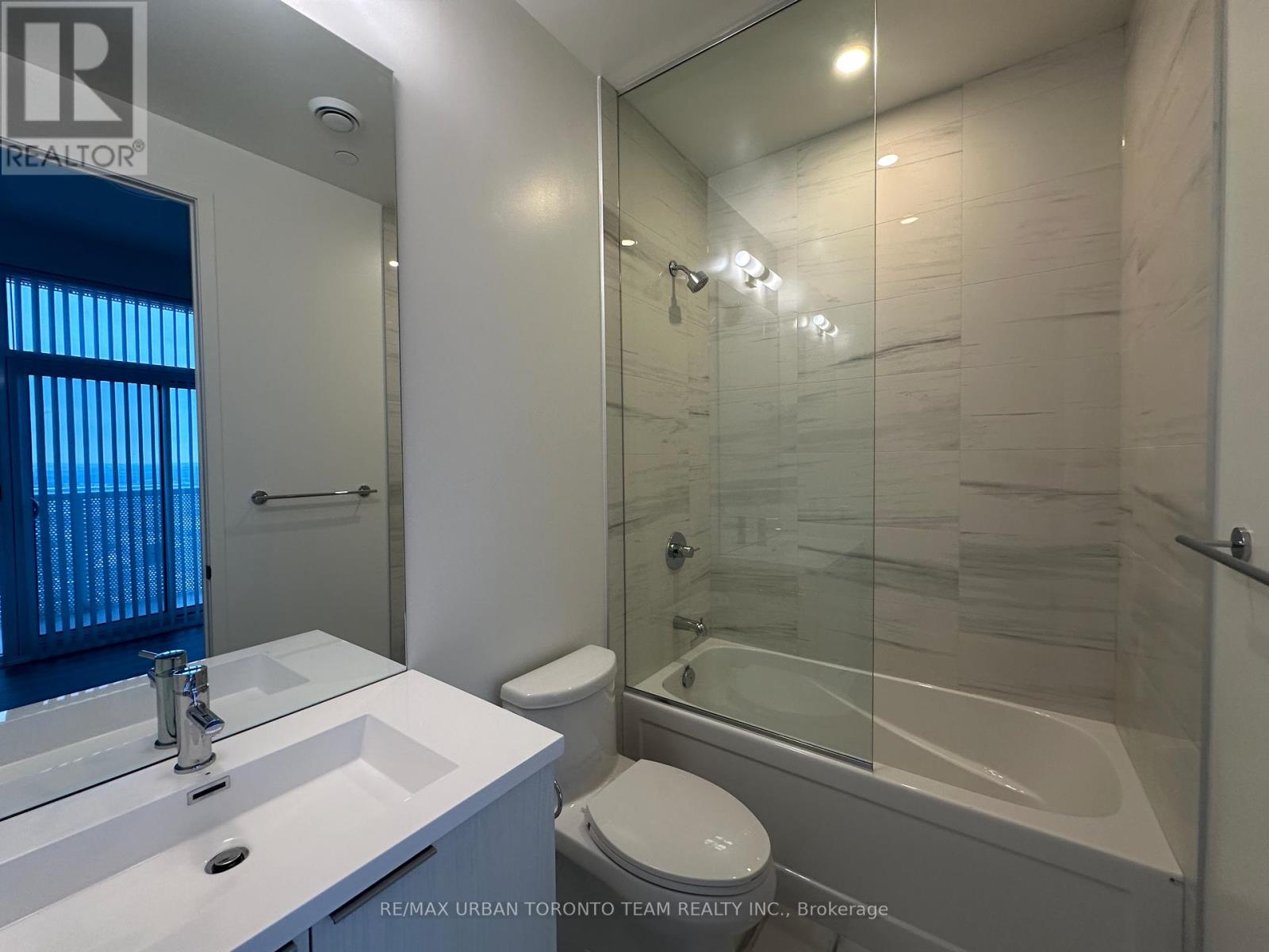 4906 - 8 Interchange Way, Vaughan, Ontario  L4K 5Z7 - Photo 14 - N12659618