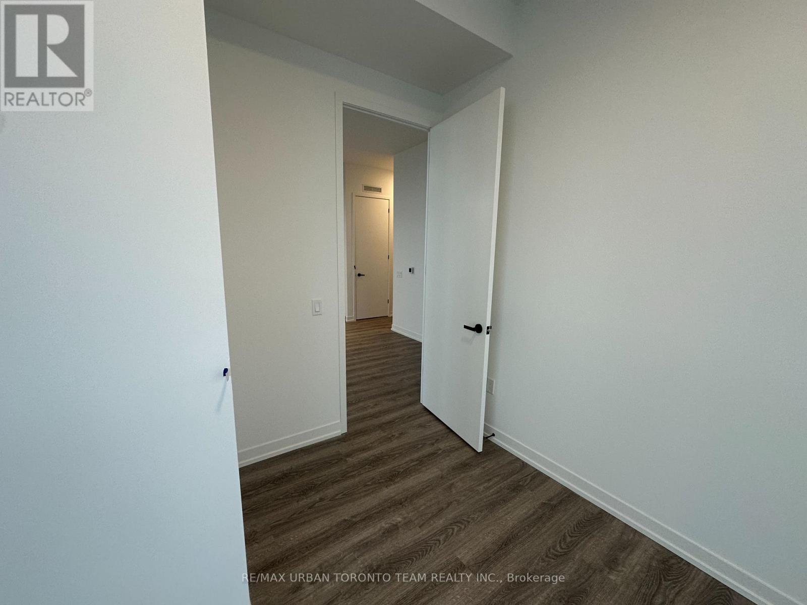 4906 - 8 Interchange Way, Vaughan, Ontario  L4K 5Z7 - Photo 8 - N12659618