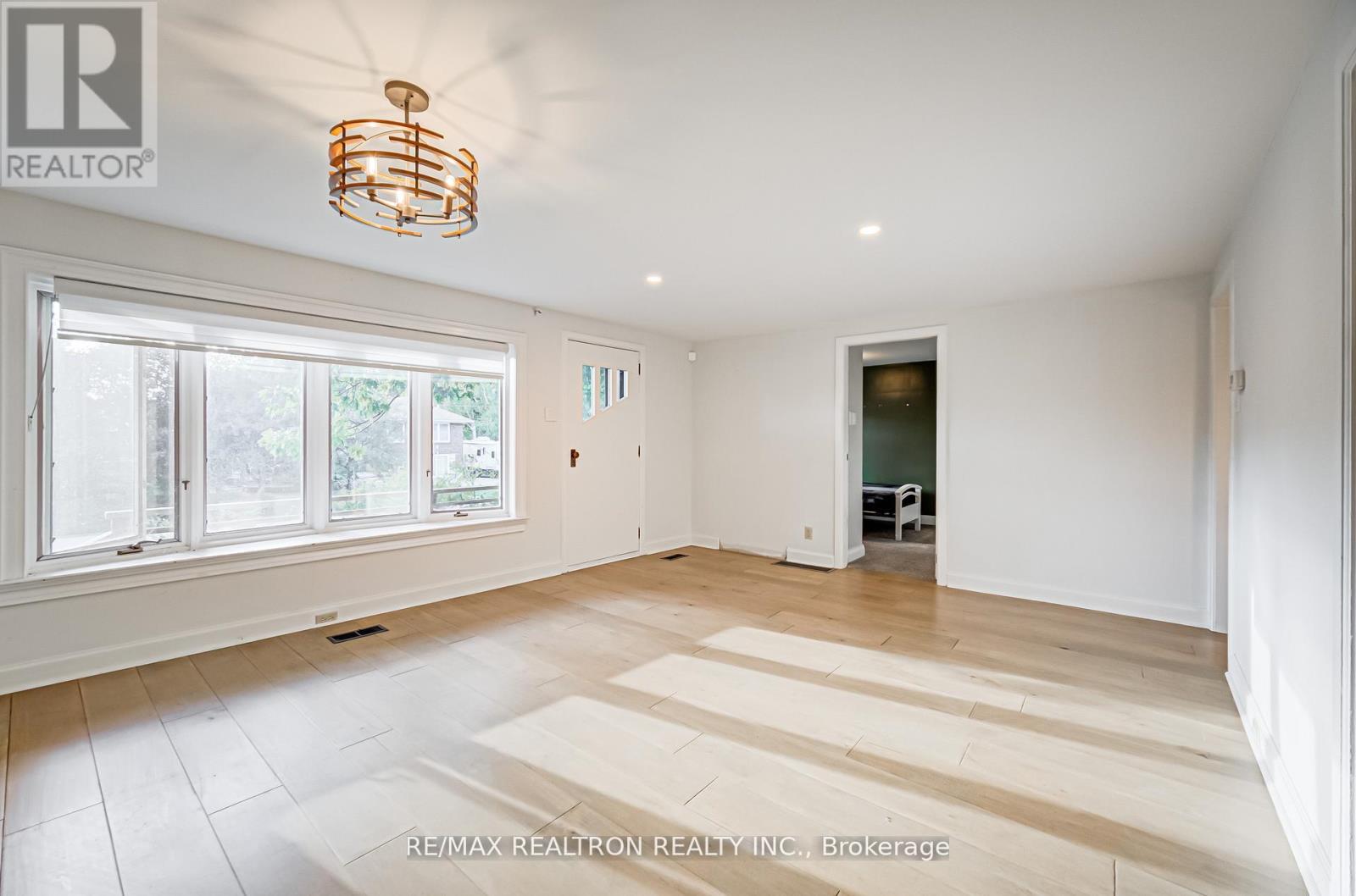 7 Victory Drive, East Gwillimbury, Ontario  L0G 1M0 - Photo 21 - N12659620