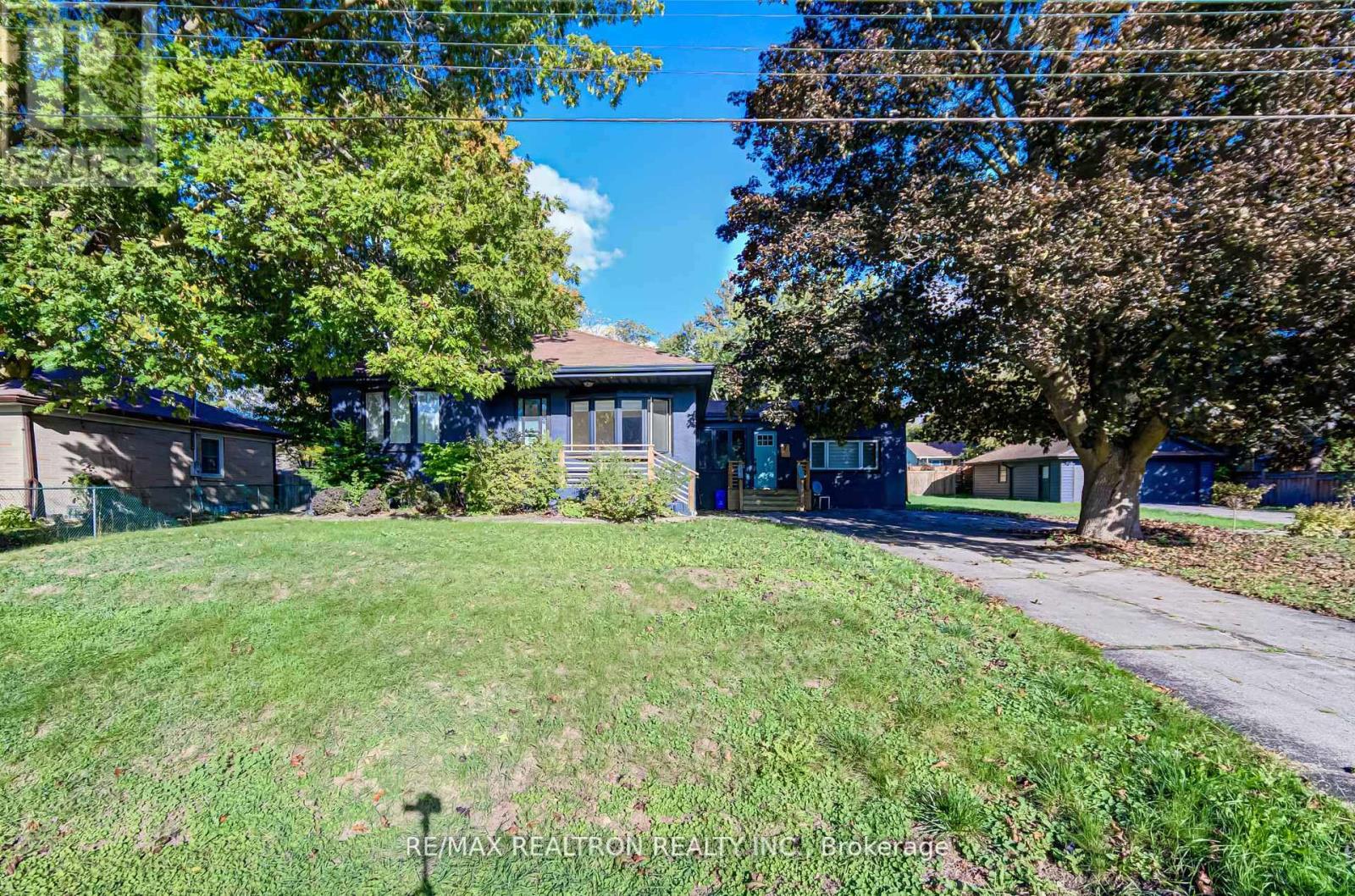 7 Victory Drive, East Gwillimbury, Ontario  L0G 1M0 - Photo 5 - N12659620