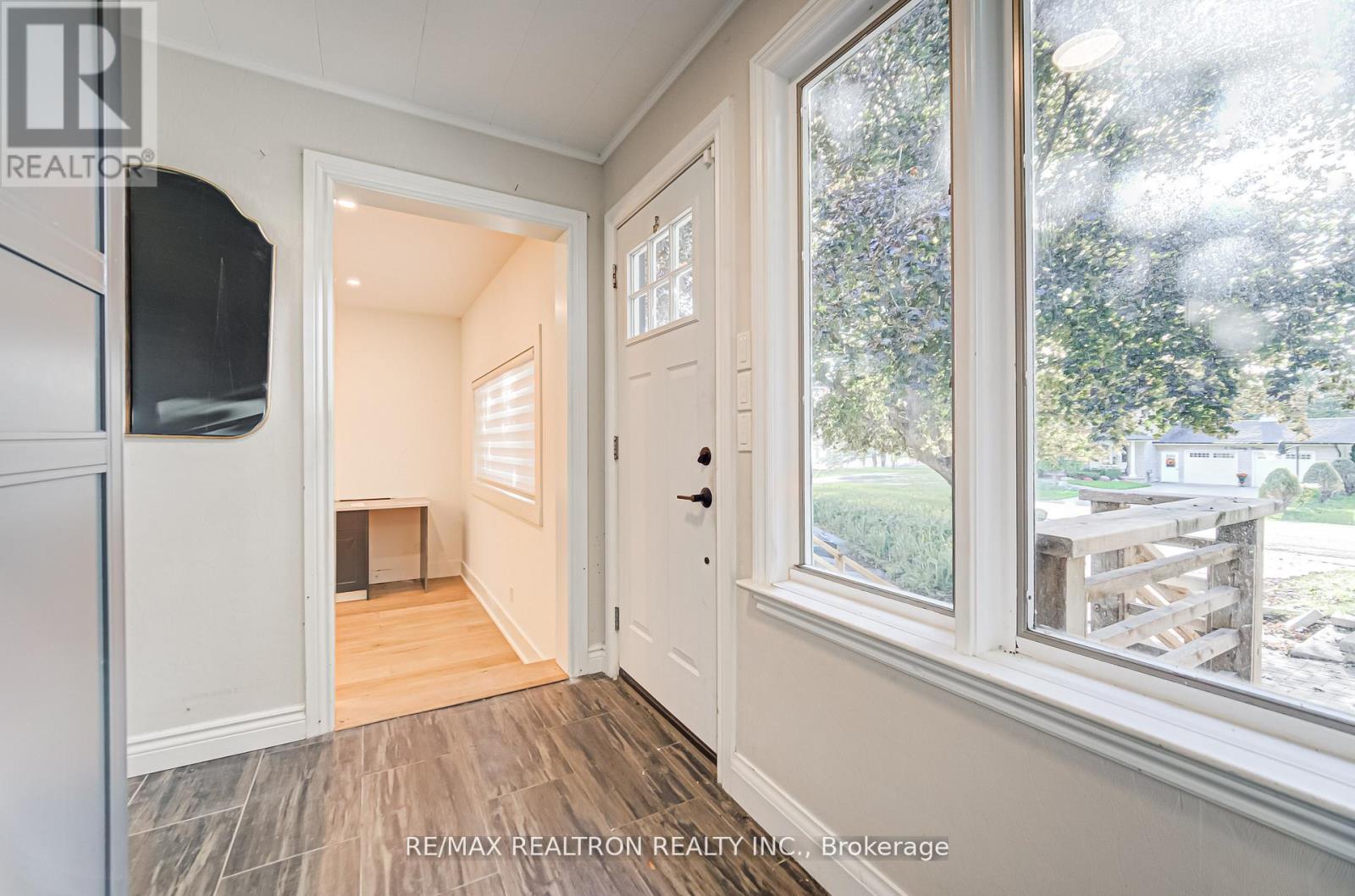 7 Victory Drive, East Gwillimbury, Ontario  L0G 1M0 - Photo 7 - N12659620