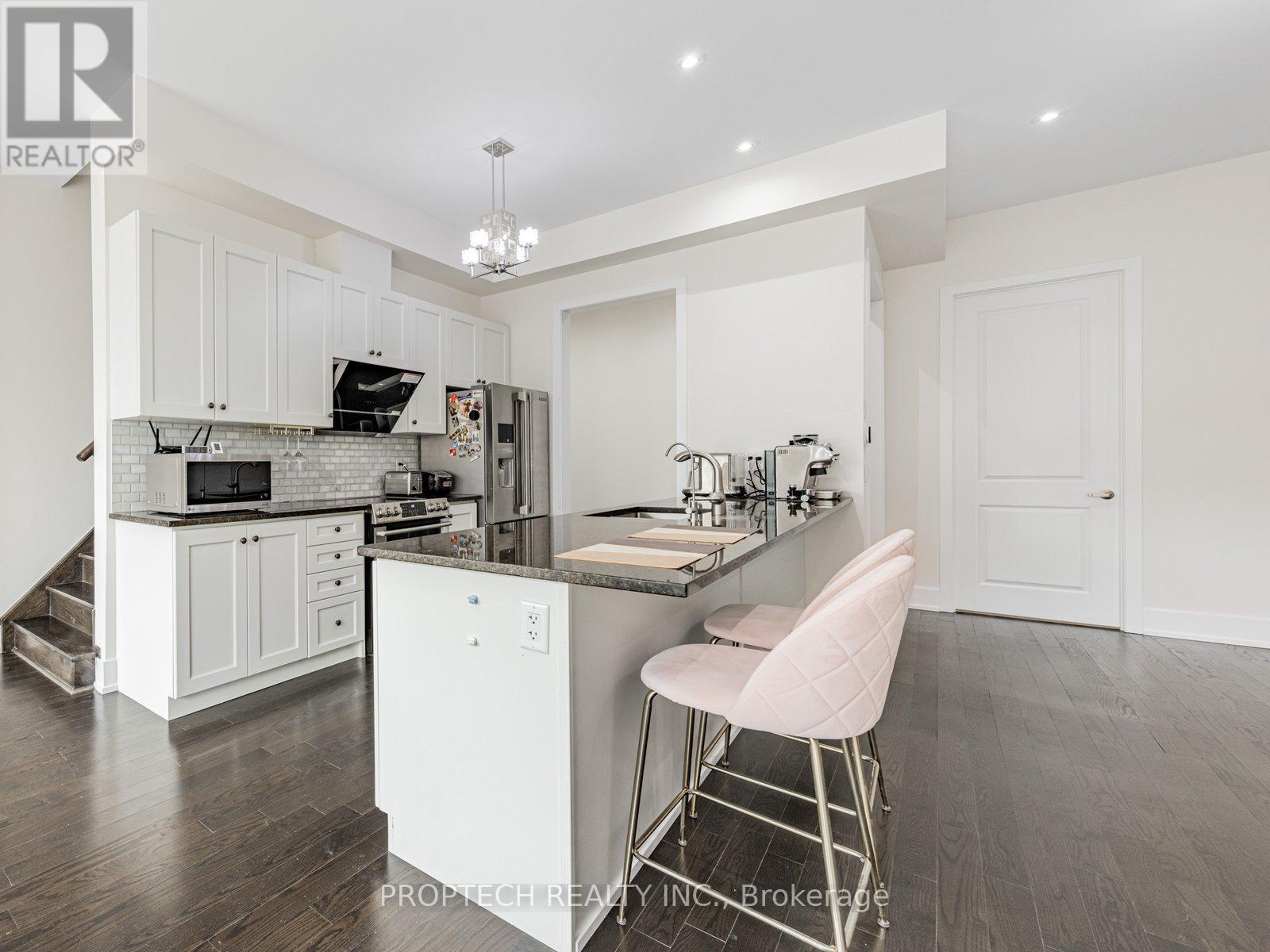 45 Thorncrest Drive, Vaughan, Ontario  L4J 0K1 - Photo 11 - N12659638