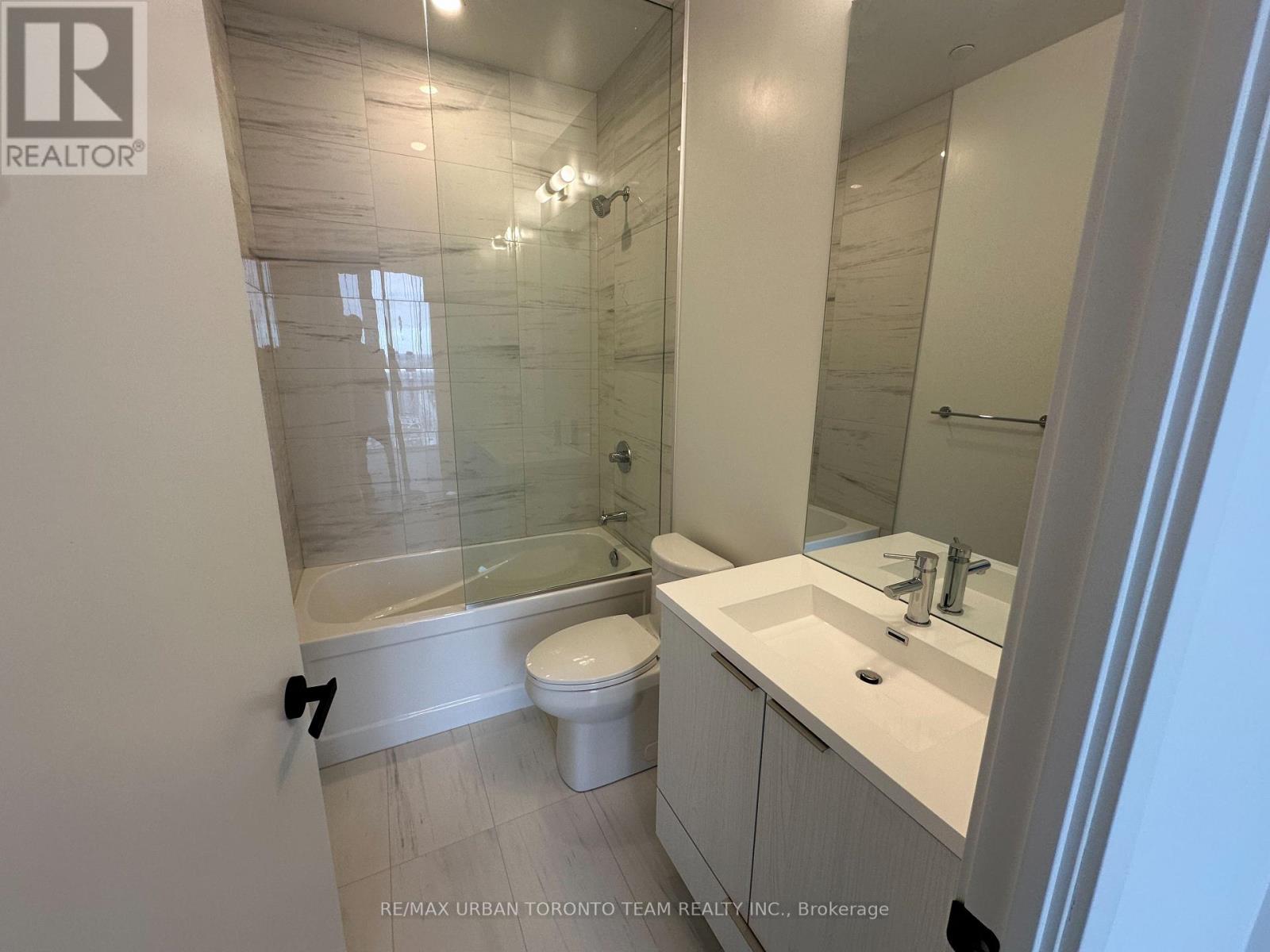 4909 - 8 Interchange Way, Vaughan, Ontario  L4K 5Z7 - Photo 10 - N12659658