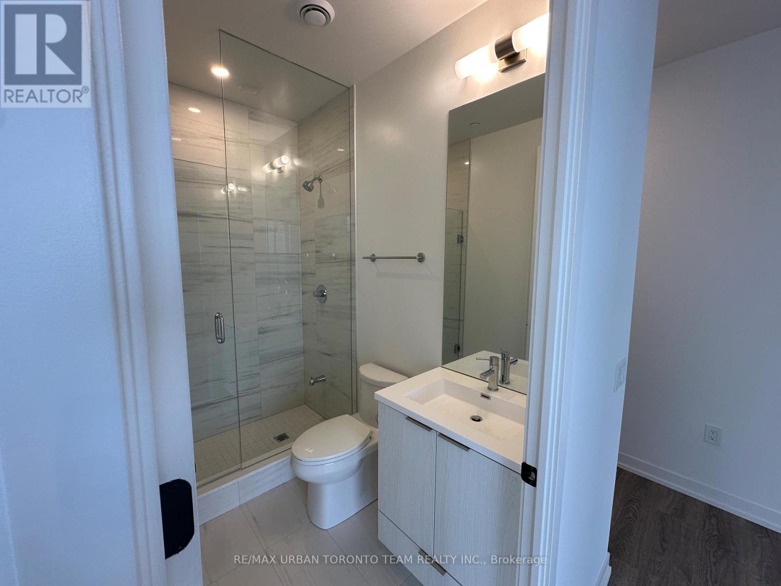 4909 - 8 Interchange Way, Vaughan, Ontario  L4K 5Z7 - Photo 13 - N12659658