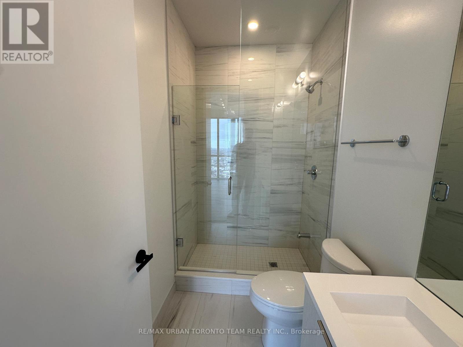 4909 - 8 Interchange Way, Vaughan, Ontario  L4K 5Z7 - Photo 14 - N12659658