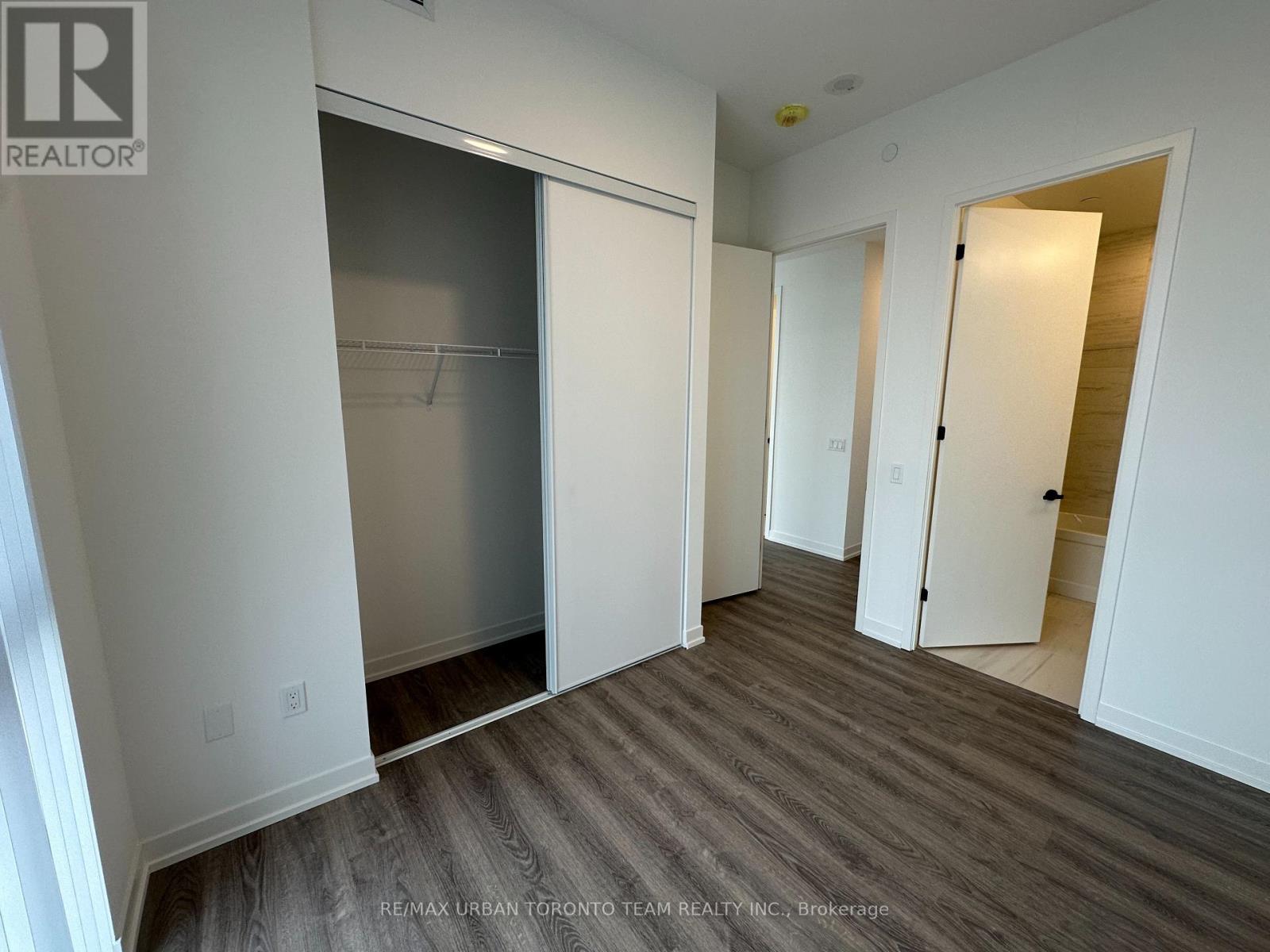 4909 - 8 Interchange Way, Vaughan, Ontario  L4K 5Z7 - Photo 9 - N12659658