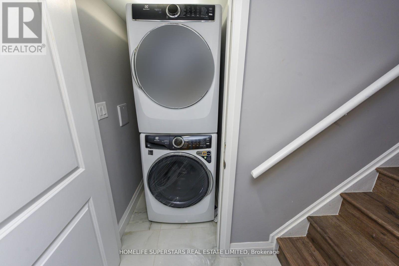 Main Floor - 47 Jade Crescent, Brampton, Ontario  L6S 3G9 - Photo 21 - W12659604