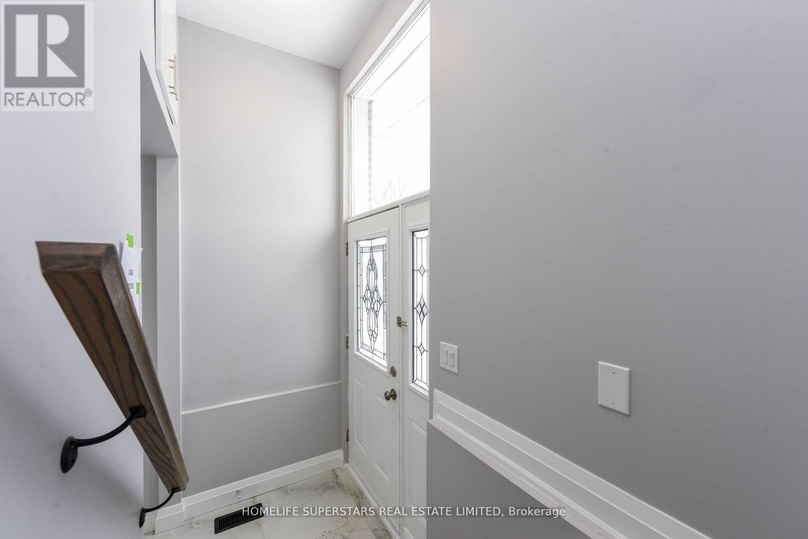 Main Floor - 47 Jade Crescent, Brampton, Ontario  L6S 3G9 - Photo 3 - W12659604