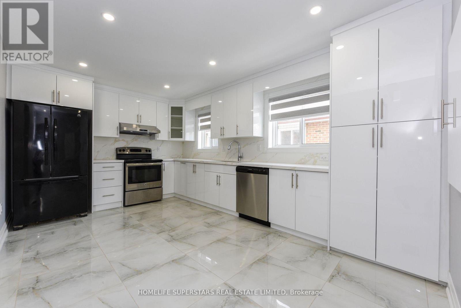 Main Floor - 47 Jade Crescent, Brampton, Ontario  L6S 3G9 - Photo 4 - W12659604