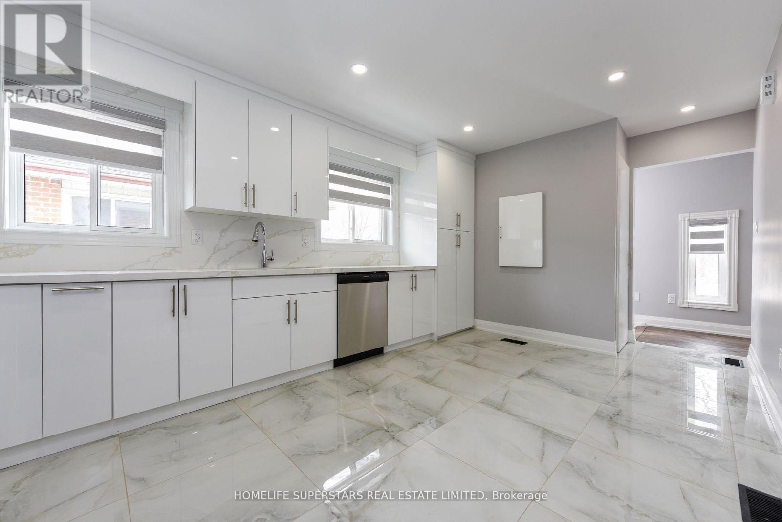 Main Floor - 47 Jade Crescent, Brampton, Ontario  L6S 3G9 - Photo 5 - W12659604