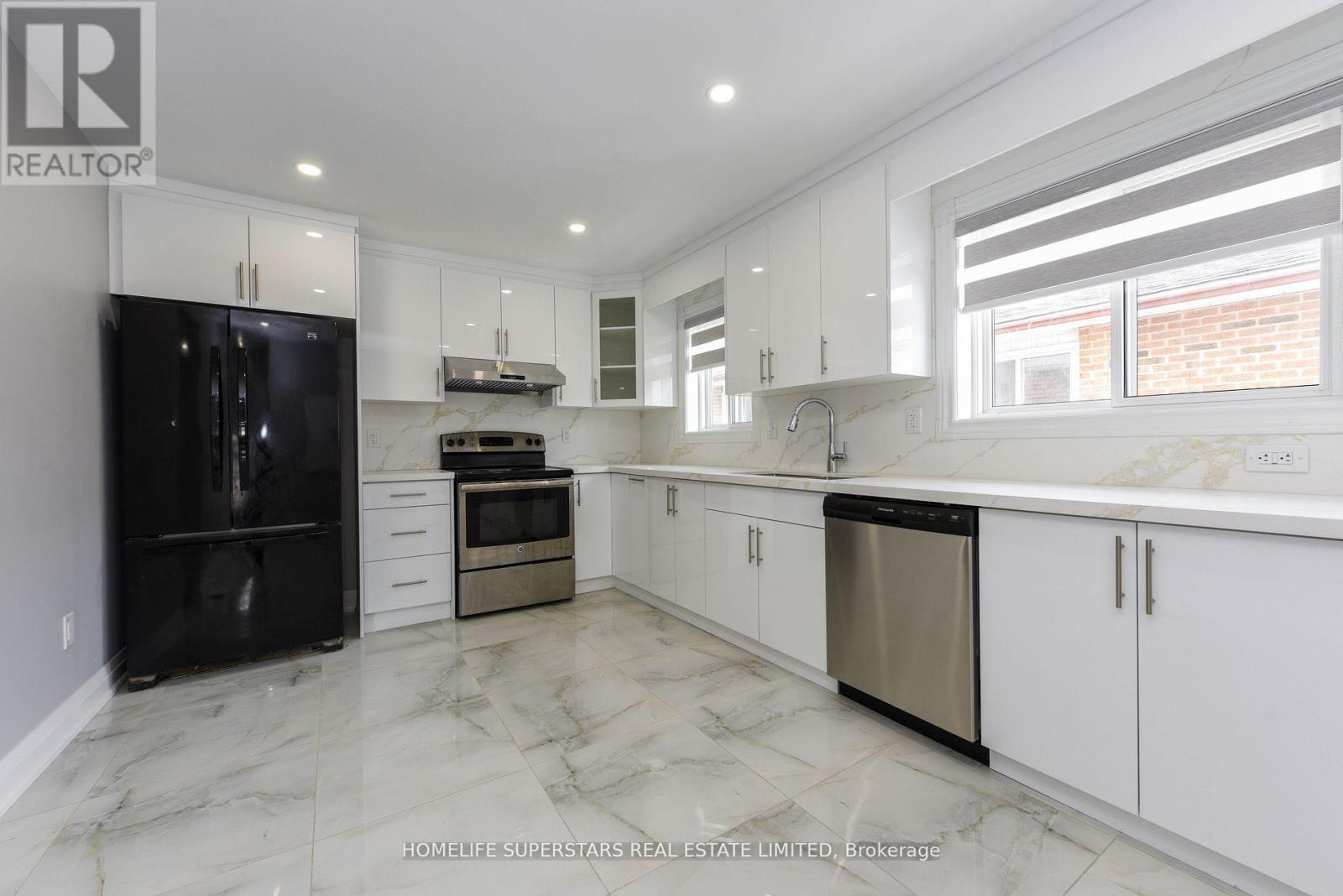 Main Floor - 47 Jade Crescent, Brampton, Ontario  L6S 3G9 - Photo 6 - W12659604