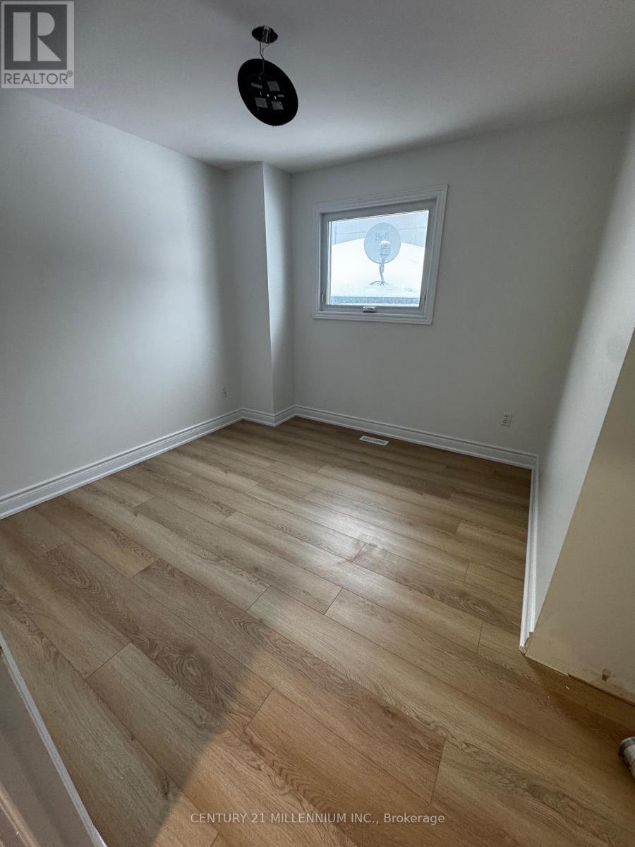 131 Edelwild Drive, Orangeville, Ontario  L9W 3H9 - Photo 4 - W12659632