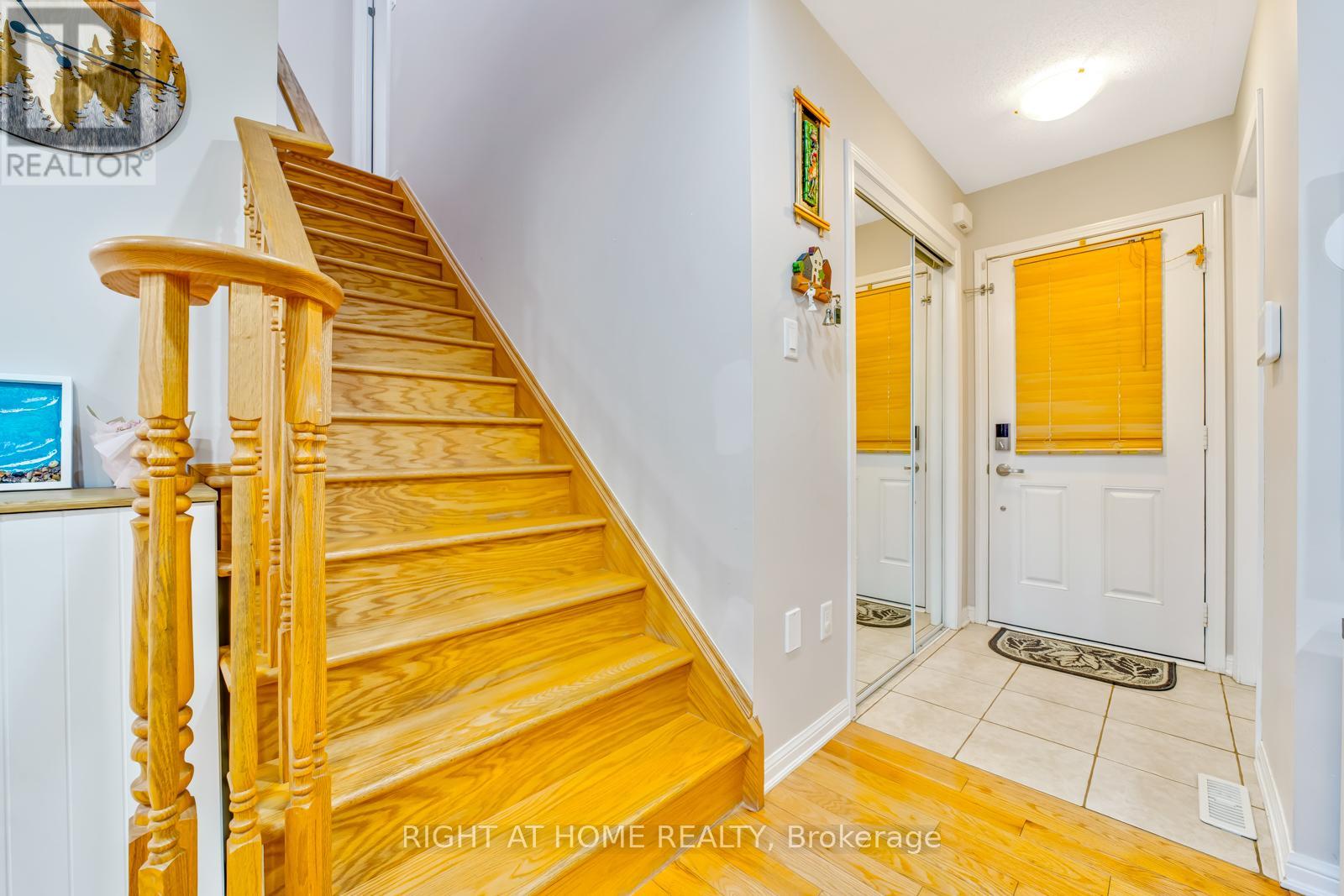 680 Cargill Path, Milton, Ontario  L9T 7R6 - Photo 5 - W12659648