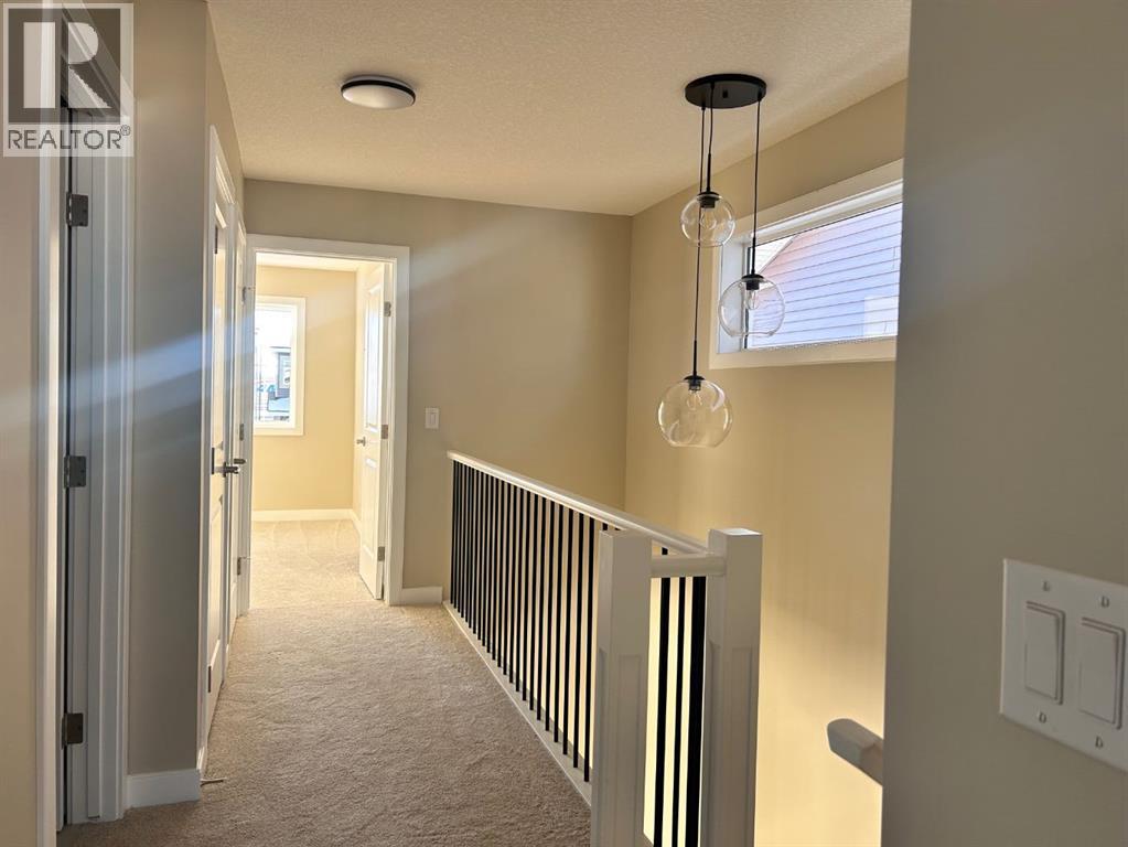 130 Sora Gardens Se, Calgary, Alberta  T3S 0L6 - Photo 5 - A2271325