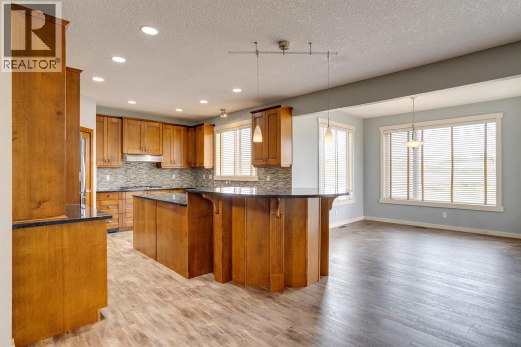 461 Discovery Ridge Boulevard Sw, Calgary, Alberta  T3H 5X6 - Photo 8 - A2276202