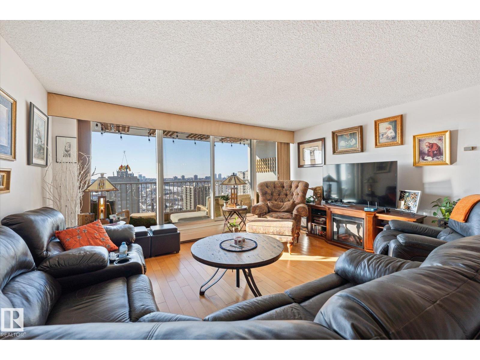 #1002 9923 103 St Nw, Edmonton, Alberta  T5K 2J3 - Photo 4 - E4469005