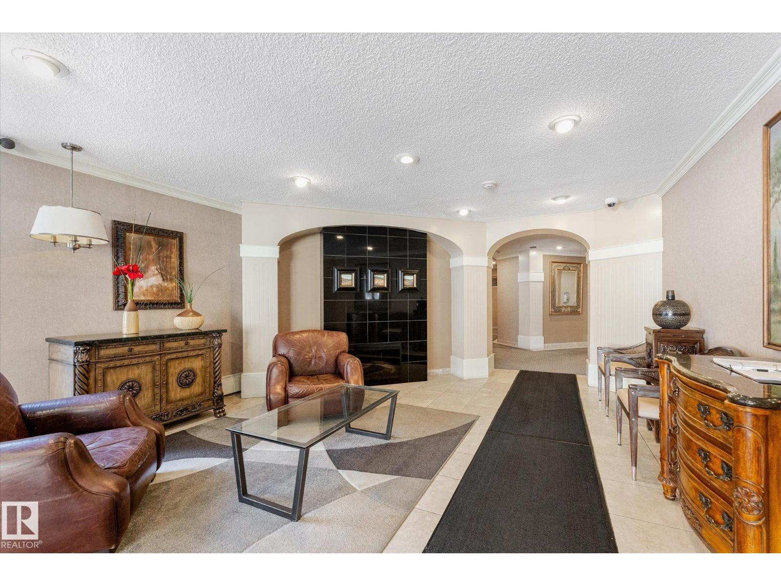 #1002 9923 103 St Nw, Edmonton, Alberta  T5K 2J3 - Photo 5 - E4469005