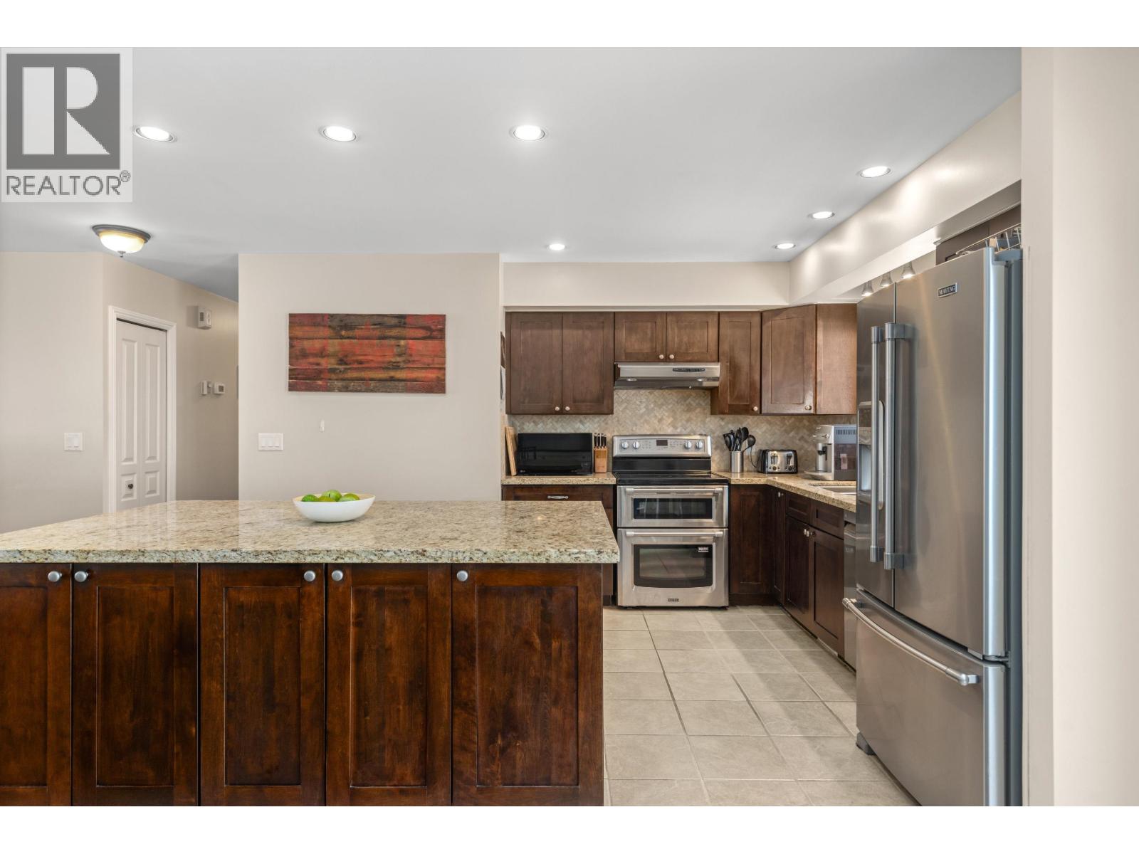 7391 Larch Street, Pemberton, British Columbia  V0N 2L0 - Photo 20 - R3075609