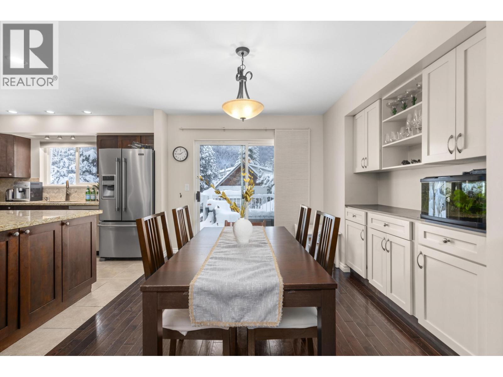 7391 Larch Street, Pemberton, British Columbia  V0N 2L0 - Photo 21 - R3075609