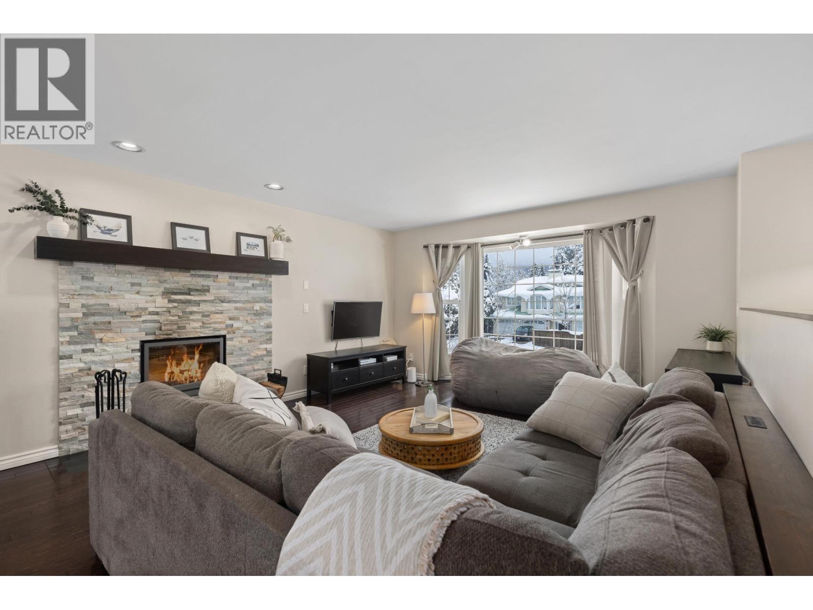 7391 Larch Street, Pemberton, British Columbia  V0N 2L0 - Photo 22 - R3075609