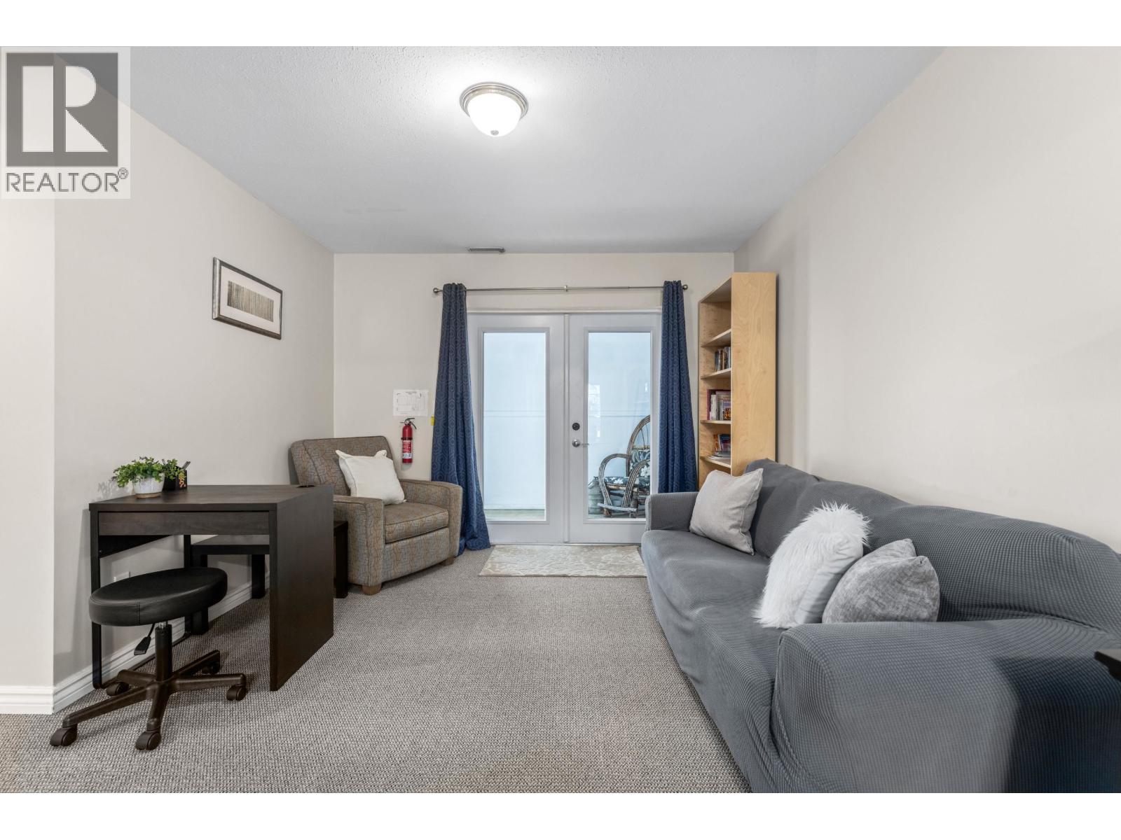 7391 Larch Street, Pemberton, British Columbia  V0N 2L0 - Photo 3 - R3075609