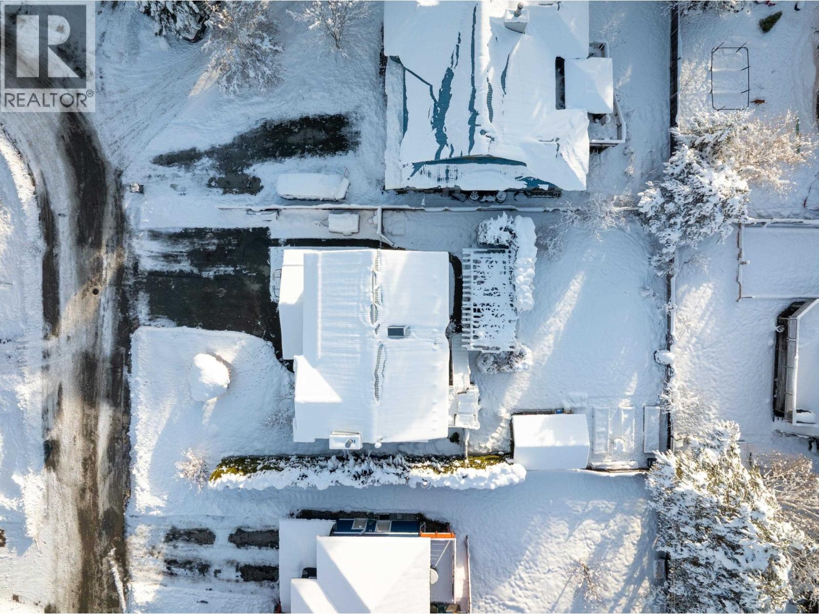 7391 Larch Street, Pemberton, British Columbia  V0N 2L0 - Photo 35 - R3075609