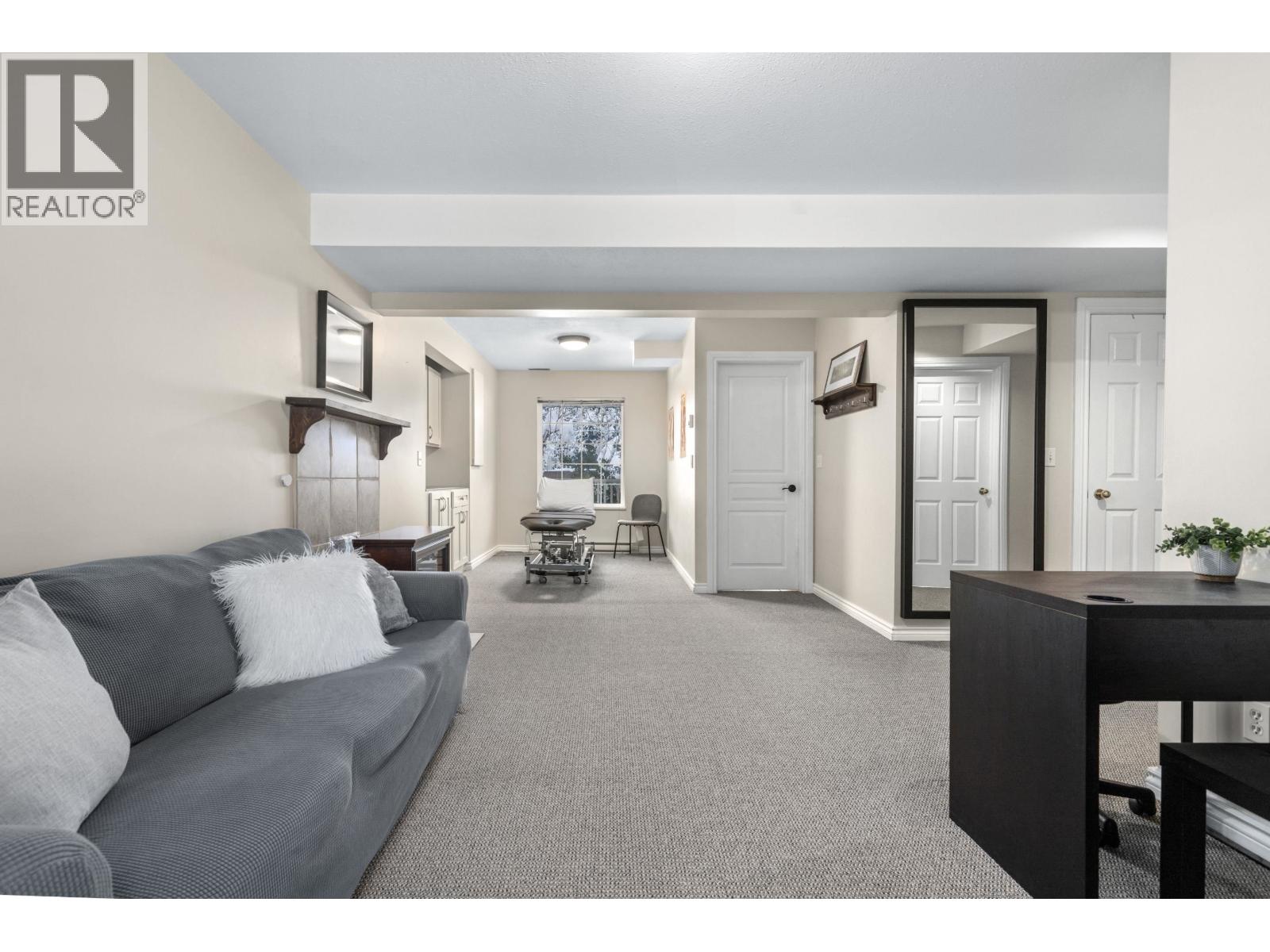 7391 Larch Street, Pemberton, British Columbia  V0N 2L0 - Photo 4 - R3075609