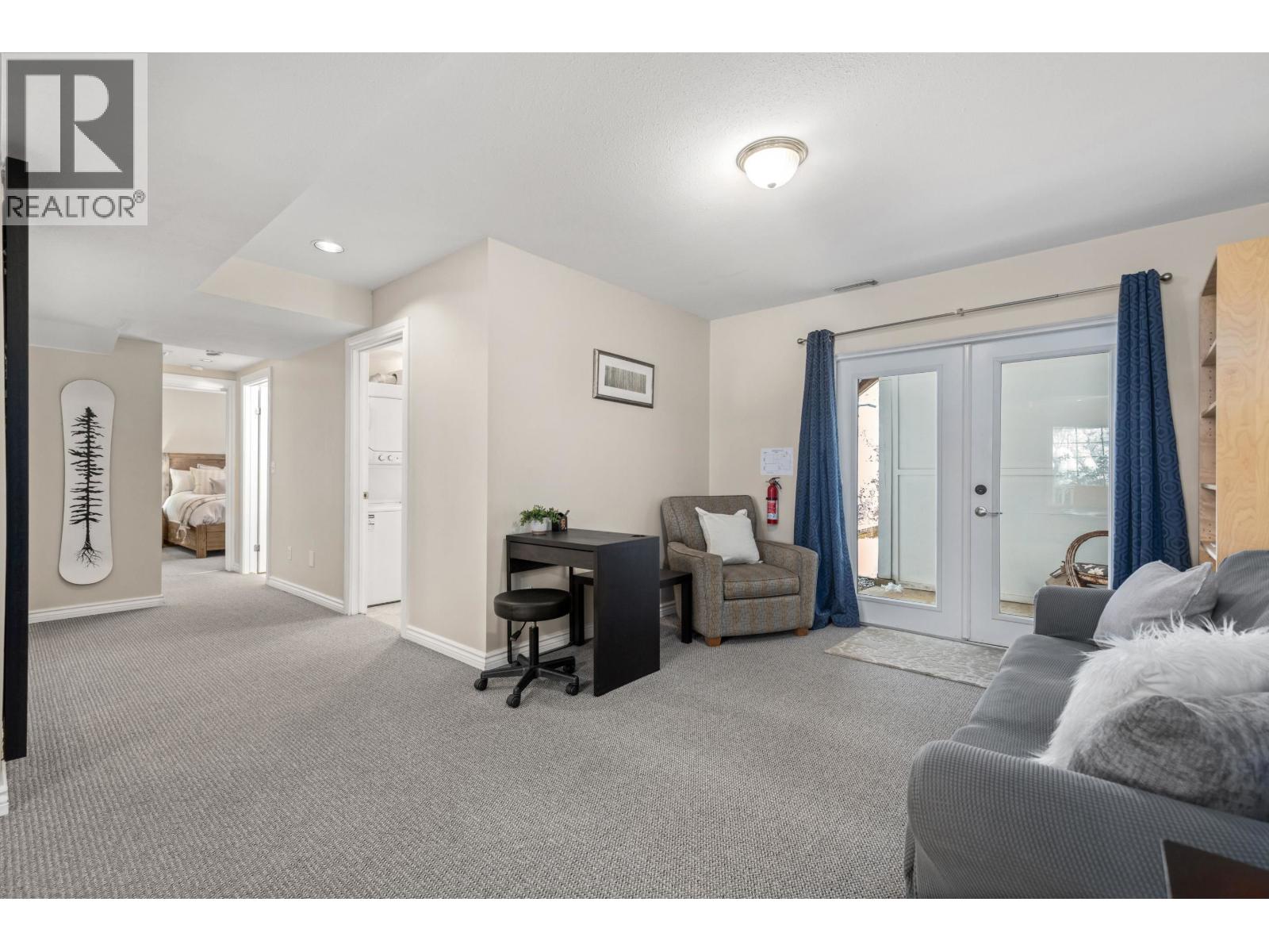 7391 Larch Street, Pemberton, British Columbia  V0N 2L0 - Photo 5 - R3075609