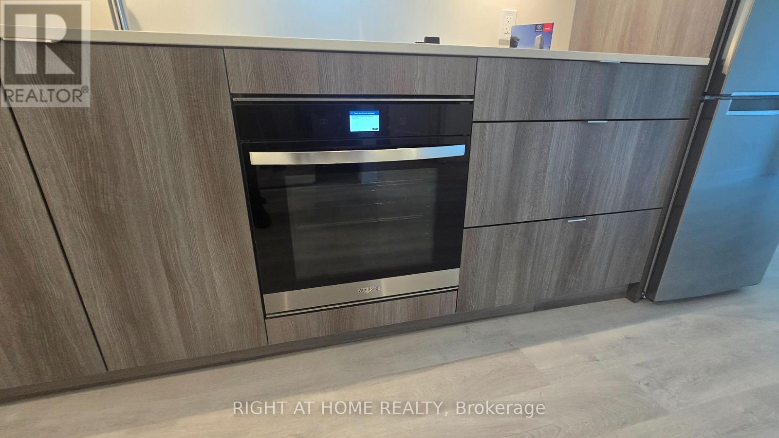 209 - 60 Central Park Road Way, Toronto, Ontario  M9A 0E6 - Photo 13 - W12659670