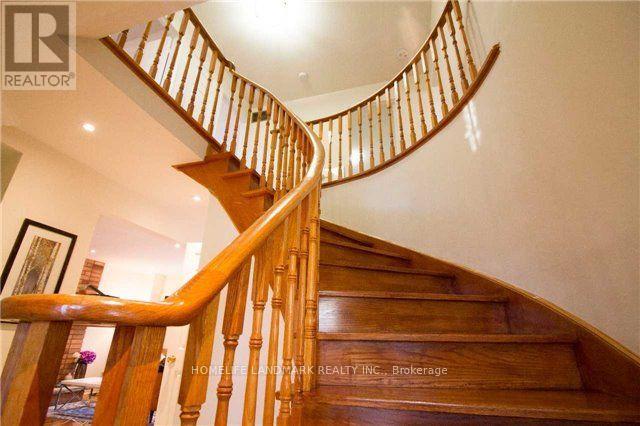 235 River Oaks Boulevard W, Oakville, Ontario  L6H 3V2 - Photo 13 - W12659690