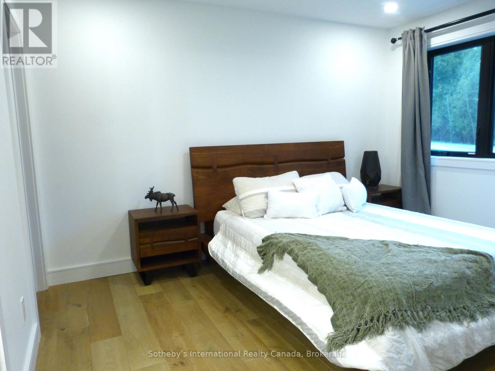 31 Slalom Gate Road, Collingwood, Ontario  L9Y 5A9 - Photo 13 - S12659718