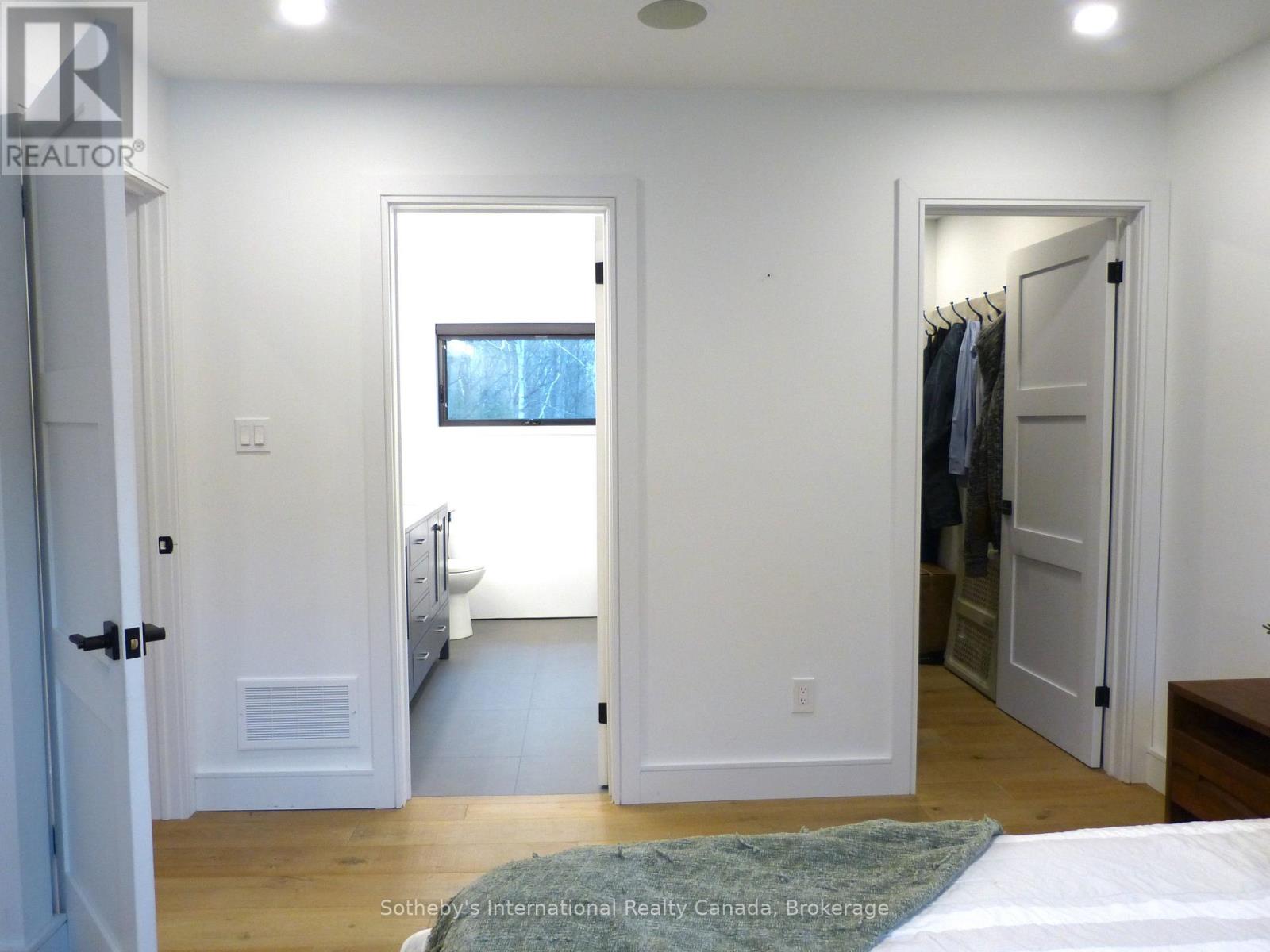 31 Slalom Gate Road, Collingwood, Ontario  L9Y 5A9 - Photo 15 - S12659718