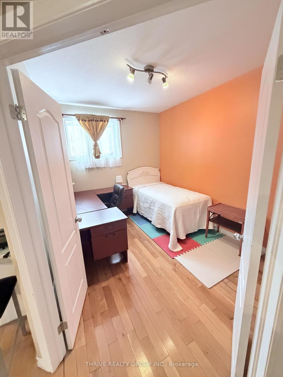 Lower - 2230 Coronation Drive, London North, Ontario  N6G 0B9 - Photo 4 - X12659714