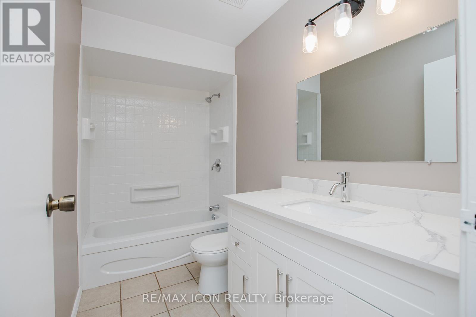 8332 Mundare Crescent, Niagara Falls, Ontario  L2G 7M5 - Photo 13 - X12659720