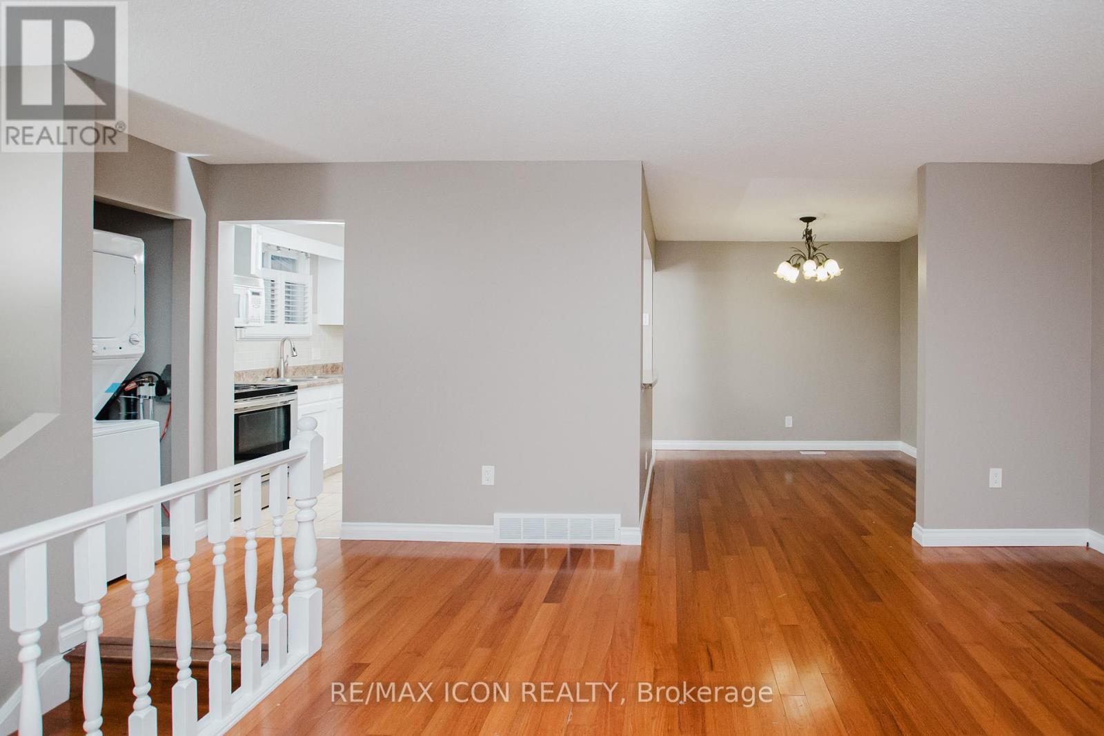 8332 Mundare Crescent, Niagara Falls, Ontario  L2G 7M5 - Photo 7 - X12659720