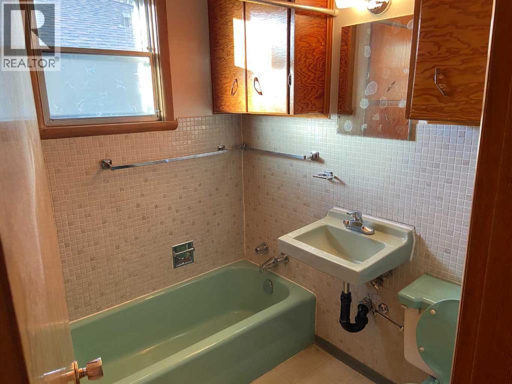 629 Stafford Drive N, Lethbridge, Alberta  T1H 2B3 - Photo 10 - A2269414