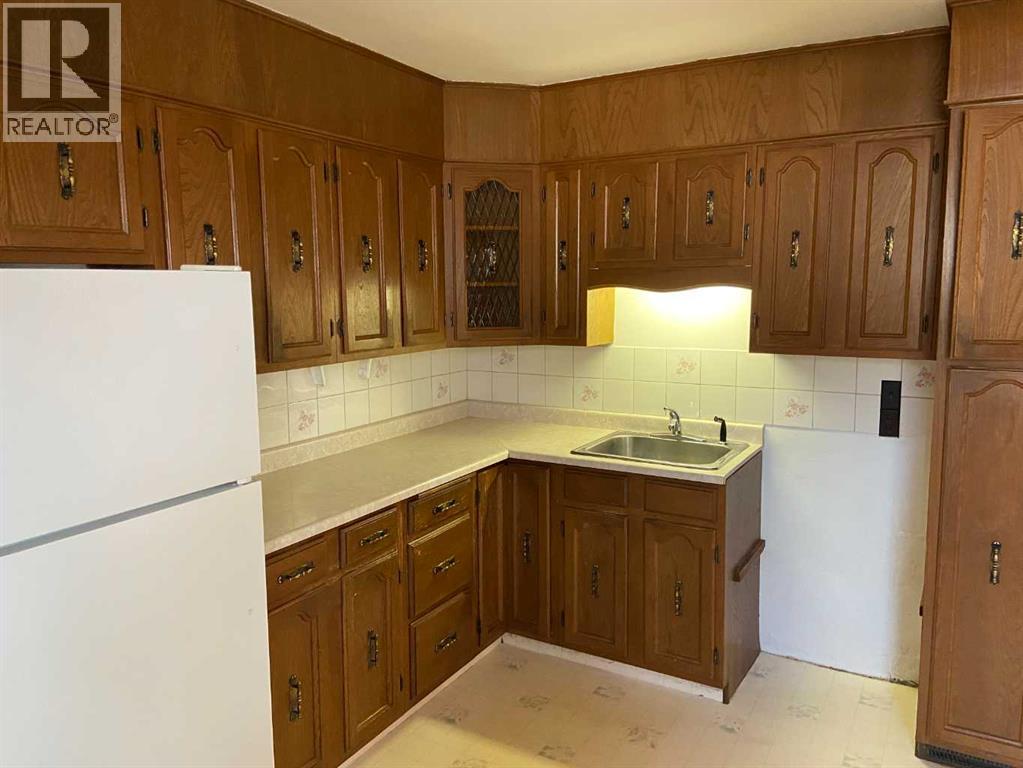 629 Stafford Drive N, Lethbridge, Alberta  T1H 2B3 - Photo 7 - A2269414