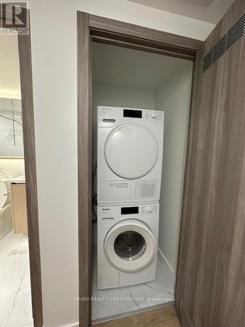 1008 - 38 Widmer Street E, Toronto, Ontario  M5V 0P7 - Photo 13 - C12659712