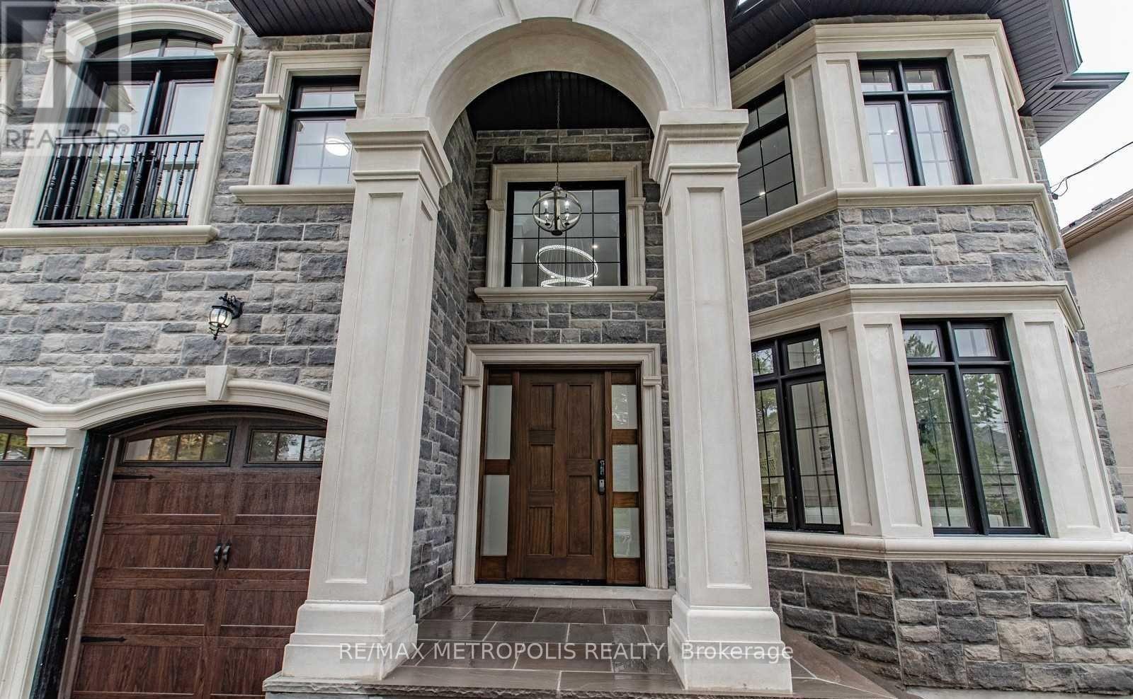 50 Bellefontaine Street, Toronto, Ontario  M1S 1J7 - Photo 2 - E12659734