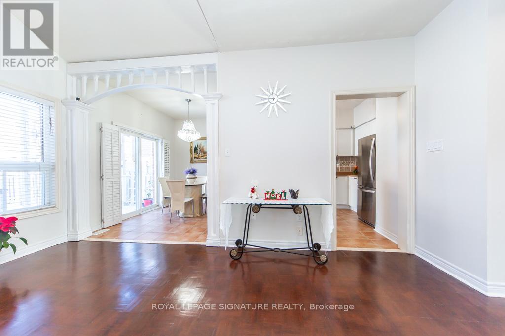 40 Tuscana Boulevard, Vaughan, Ontario  L4K 5J2 - Photo 13 - N12659710