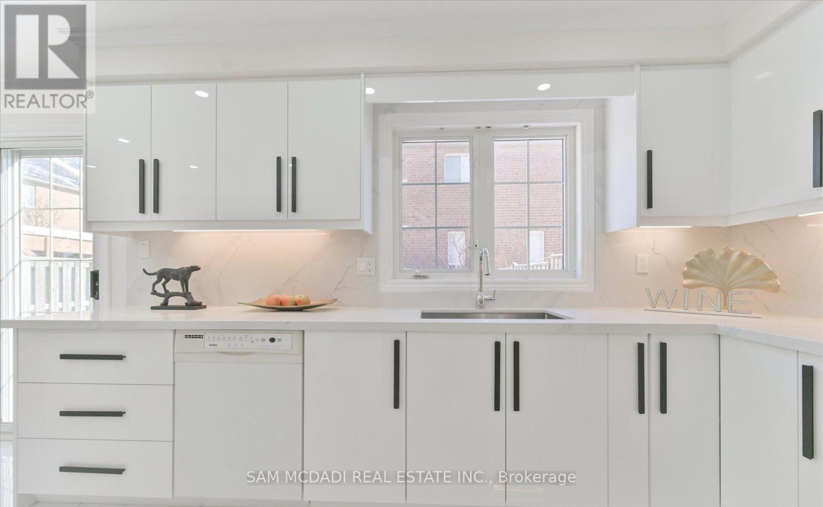 95 Bologna Road, Vaughan, Ontario  L4H 2M8 - Photo 12 - N12659730