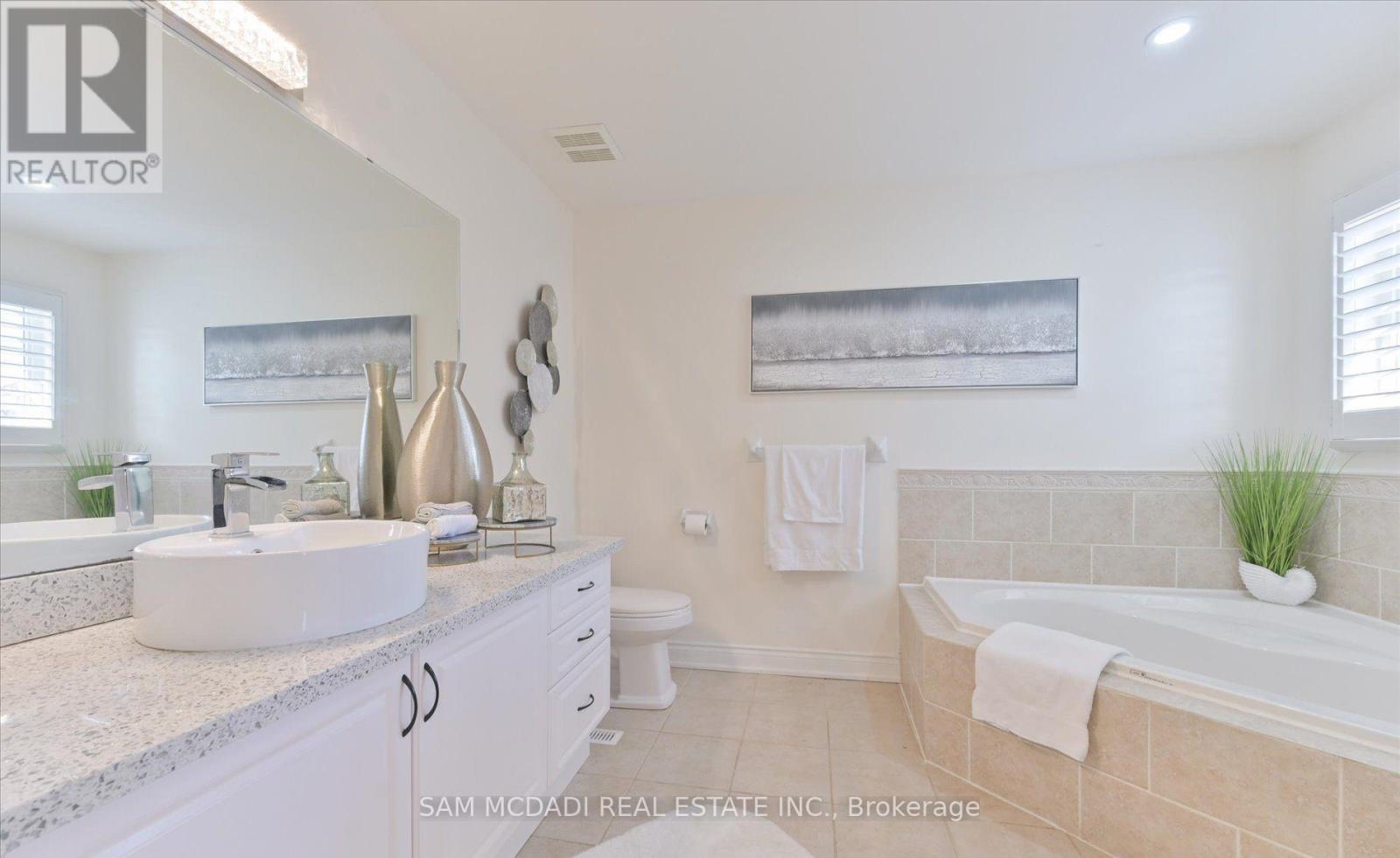 95 Bologna Road, Vaughan, Ontario  L4H 2M8 - Photo 26 - N12659730