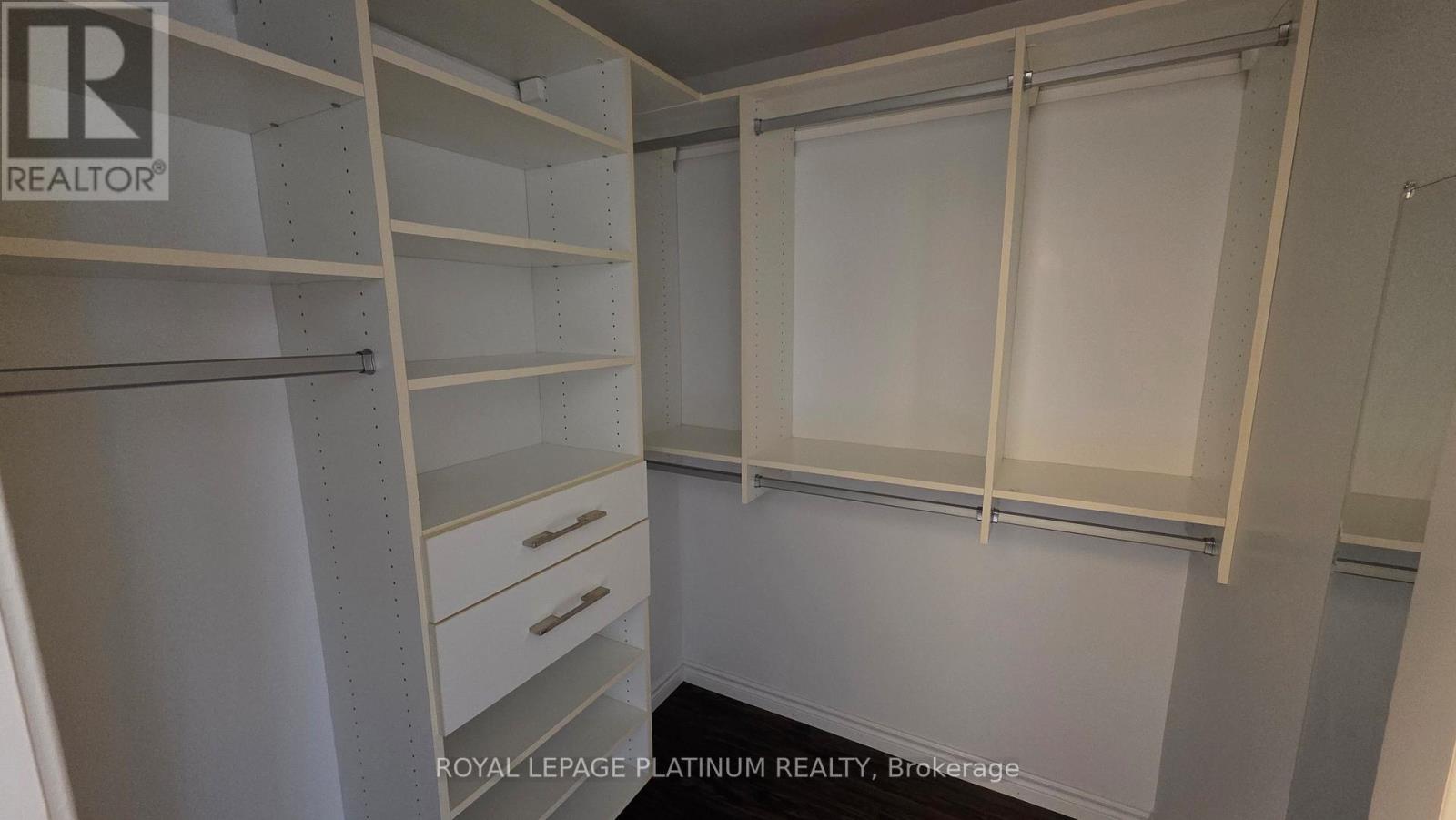 411 - 385 Prince Of Wales Drive, Mississauga, Ontario  L5B 0C6 - Photo 9 - W12652156