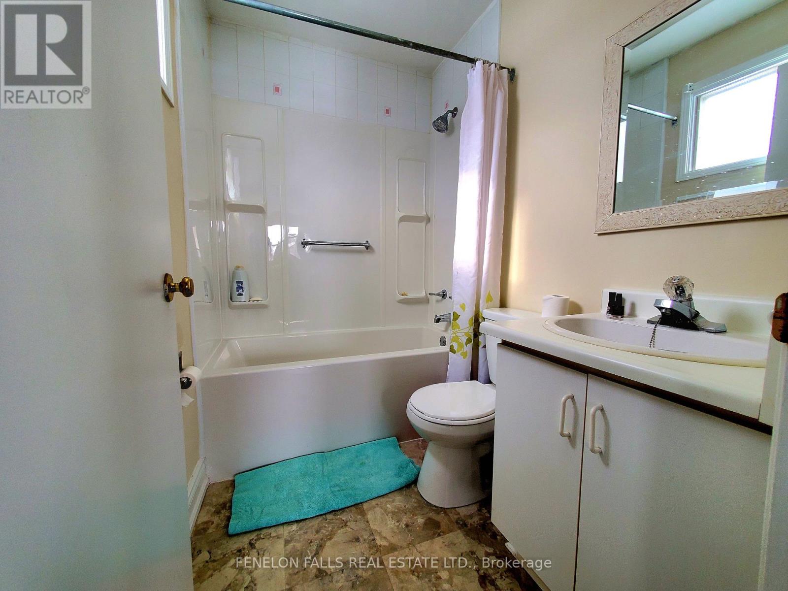 180 Orchard Park Road, Kawartha Lakes, Ontario  K9V 6A6 - Photo 17 - X12555572