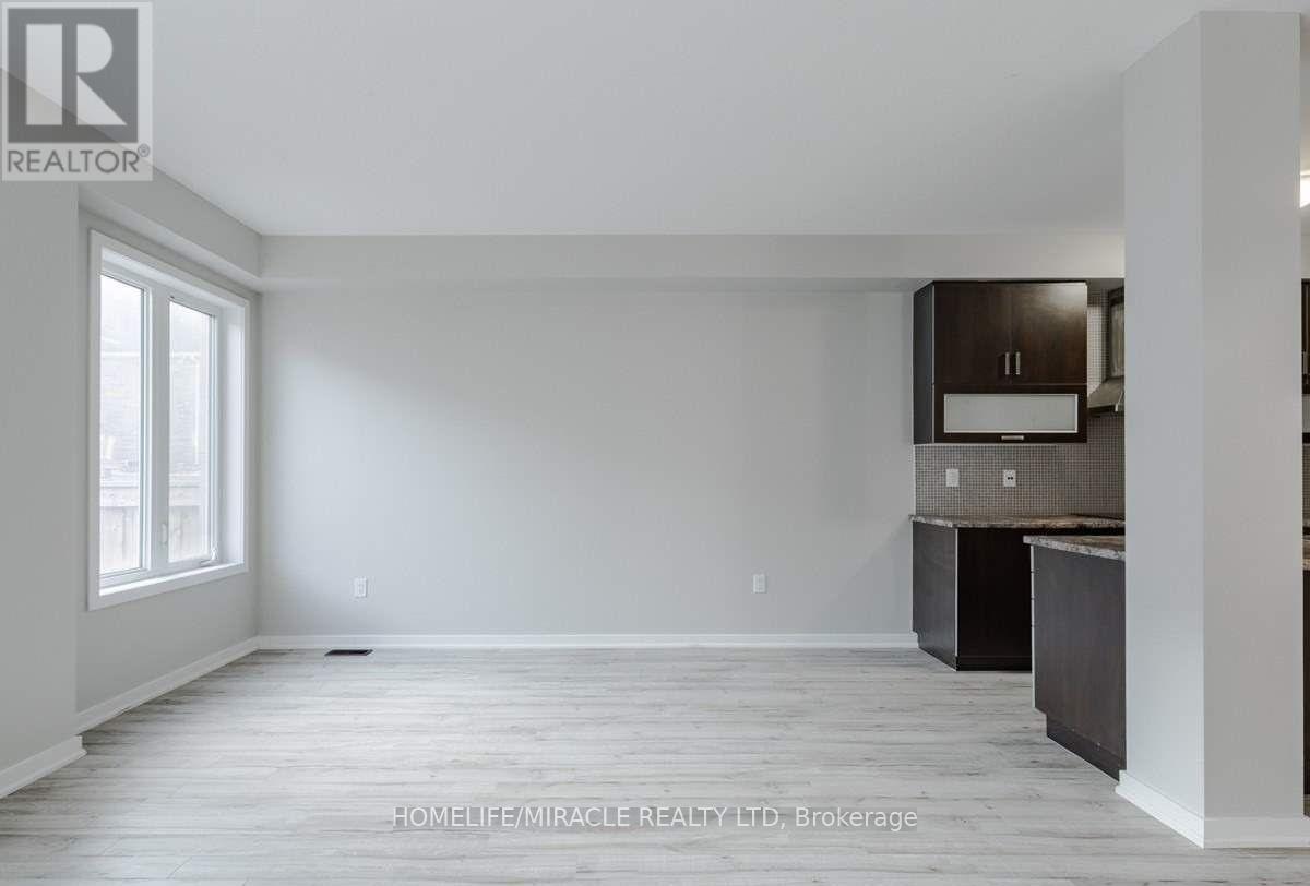 Upper - 414 Queen Mary Drive, Brampton, Ontario  L7A 0A9 - Photo 11 - W12659722