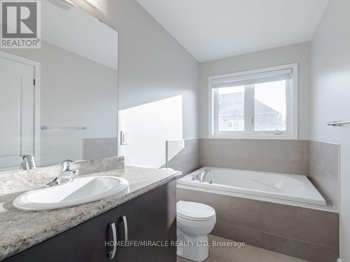 Upper - 414 Queen Mary Drive, Brampton, Ontario  L7A 0A9 - Photo 17 - W12659722