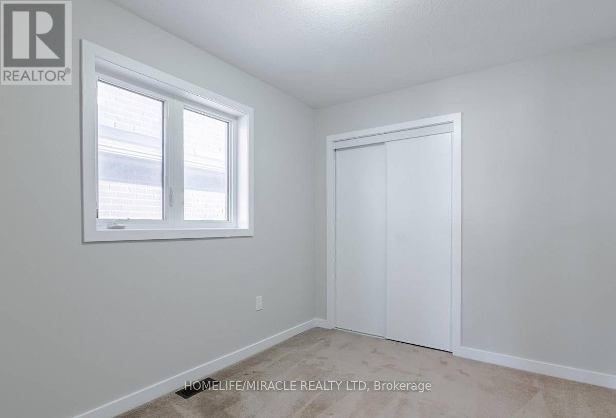 Upper - 414 Queen Mary Drive, Brampton, Ontario  L7A 0A9 - Photo 19 - W12659722