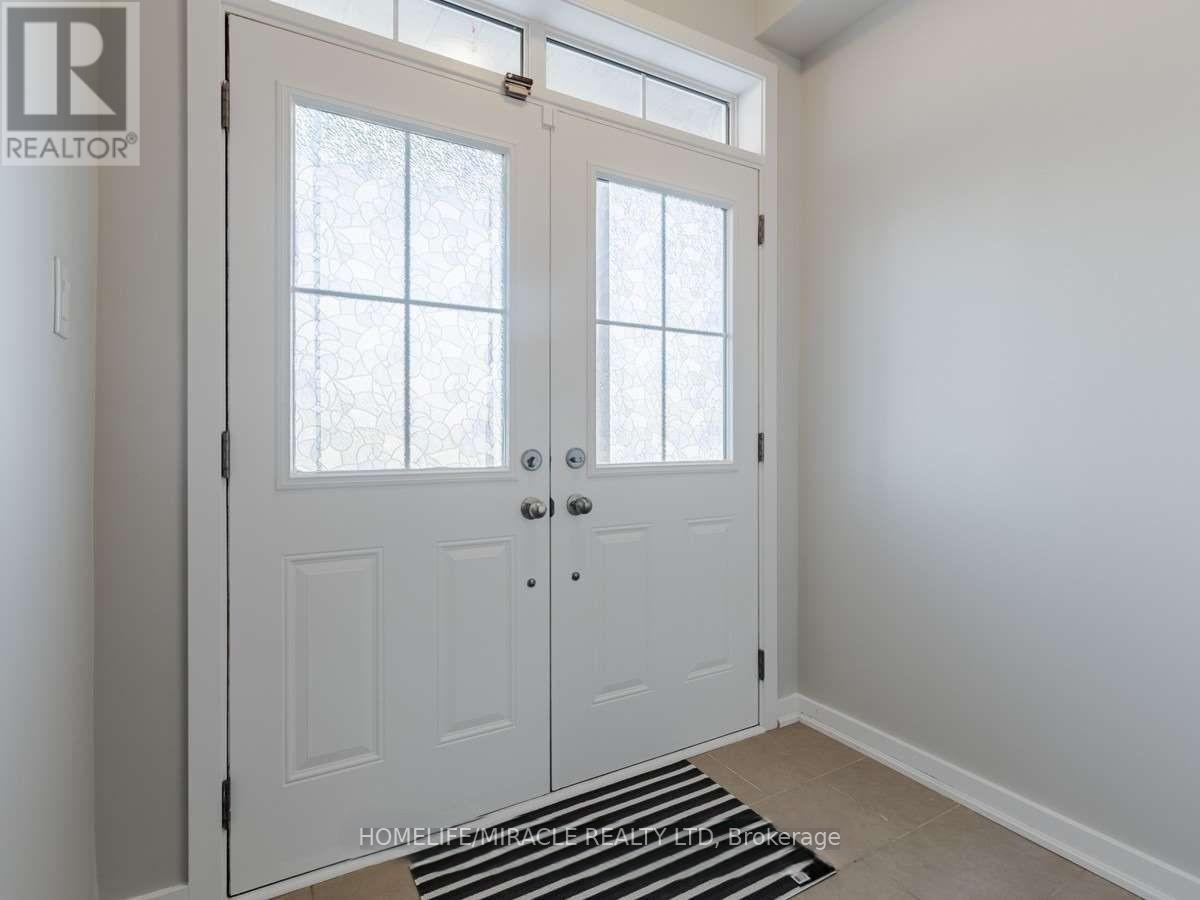 Upper - 414 Queen Mary Drive, Brampton, Ontario  L7A 0A9 - Photo 3 - W12659722